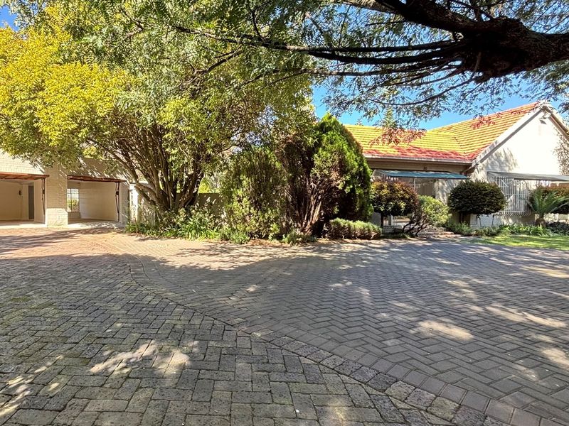 Space, Potential and Location - Your Next Chapter Starts Here - Photo 4