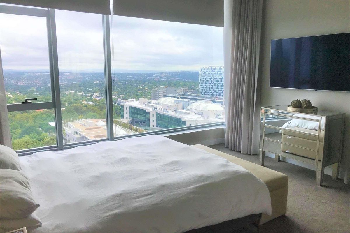 Magnificent Fully Furnished 3 Bedroom Penthouse in Embassy Towers - Photo 5