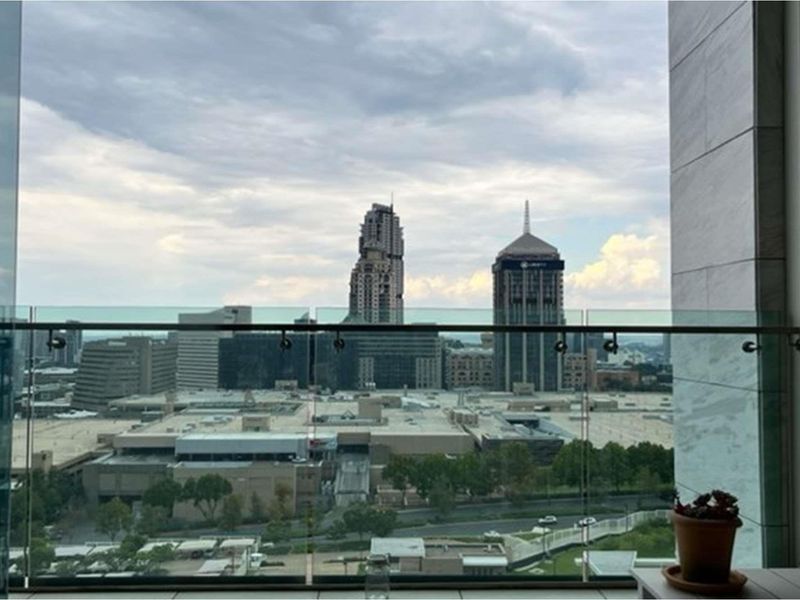 Magnificent Fully Furnished 3 Bedroom Penthouse in Embassy Towers - Photo 4