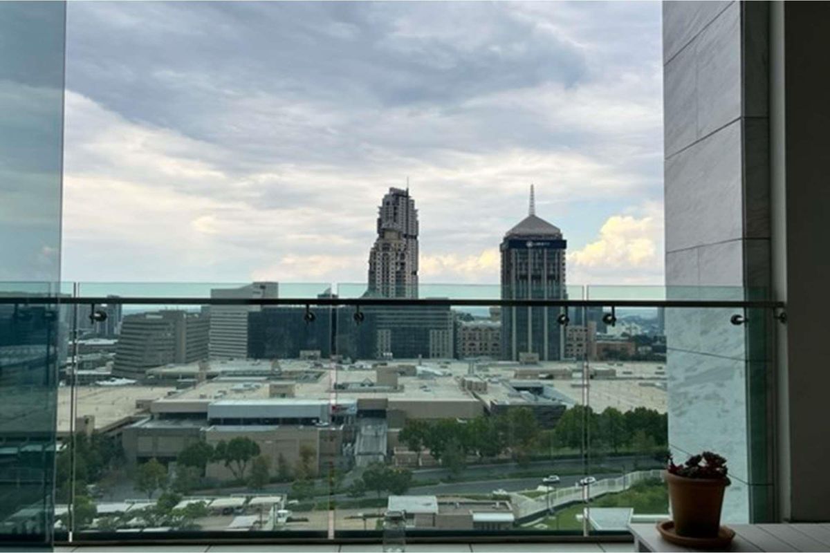 Magnificent Fully Furnished 3 Bedroom Penthouse in Embassy Towers - Photo 4