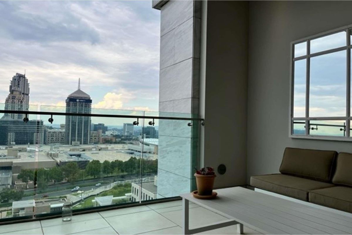 Magnificent Fully Furnished 3 Bedroom Penthouse in Embassy Towers - Photo 3