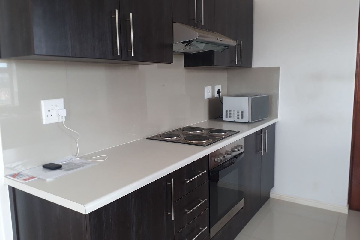 Brand New 3-Bedroom Home in Mountain Ridge Estate, Paarl - Photo 3