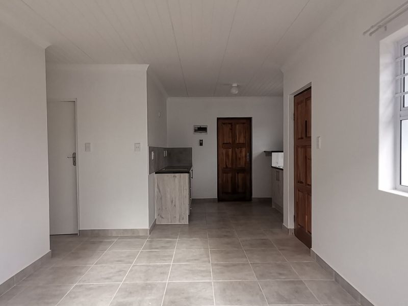 Brand New 3-Bedroom Home in Mountain Ridge Estate, Paarl - Photo 4