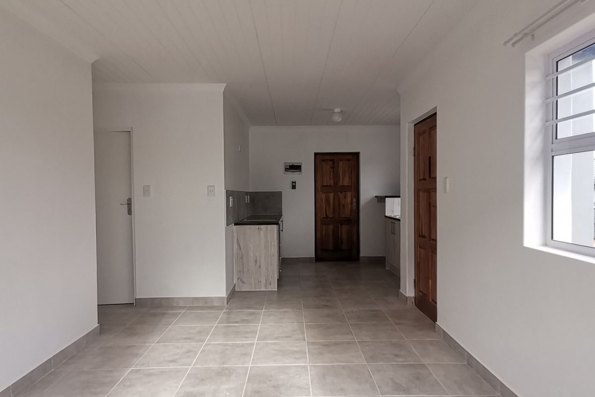 Brand New 3-Bedroom Home in Mountain Ridge Estate, Paarl - Photo 4