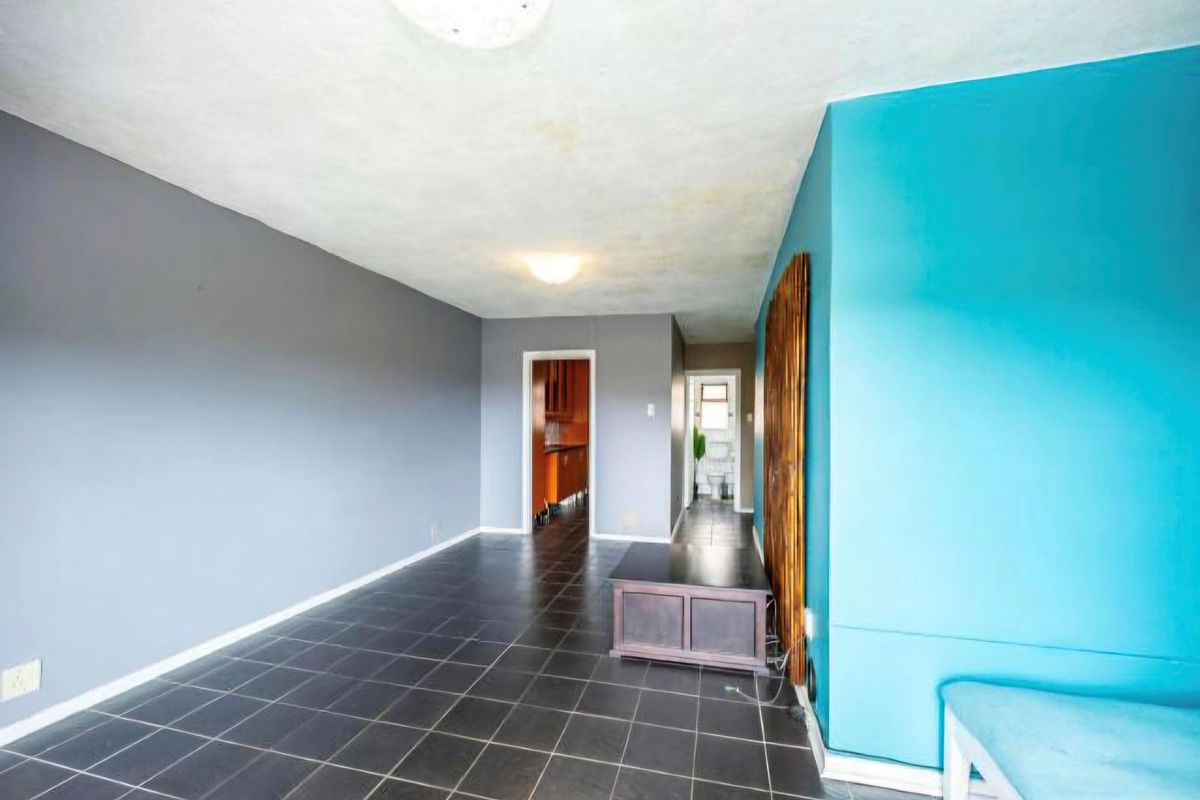 Do not miss out on this well priced 2 bedroom duplex unit located in Beacon Bay - Photo 5