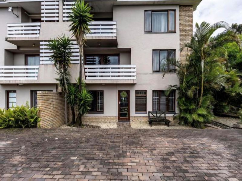 Do not miss out on this well priced 2 bedroom duplex unit located in Beacon Bay - Photo 3