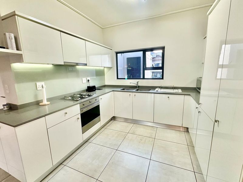 Modern Fully Furnished 2-Bed 2-bath Penthouse with Inverter - Photo 10