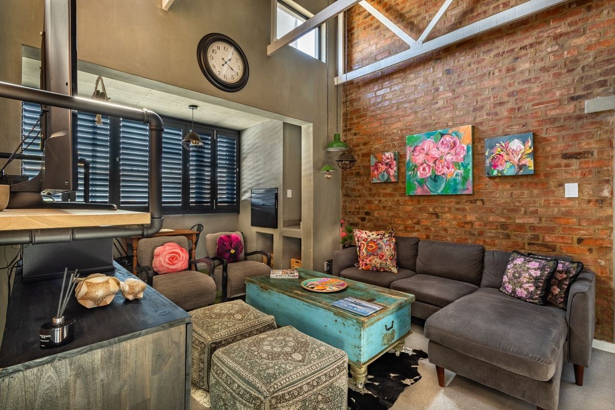 Unique Apartment, Brilliant Location - 2-Bed, 2-Bath Stunner in Menlo Park - Photo 3