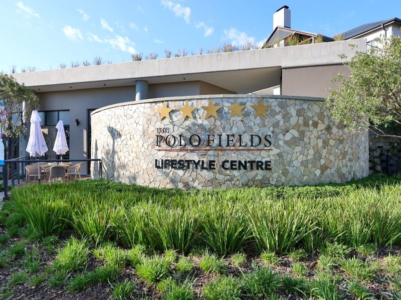 Upmarket 2 Bedroom Penthouse at Polofields Lifestyle Estate - Photo 7