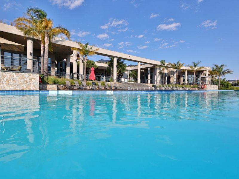 Upmarket 2 Bedroom Penthouse at Polofields Lifestyle Estate - Photo 8