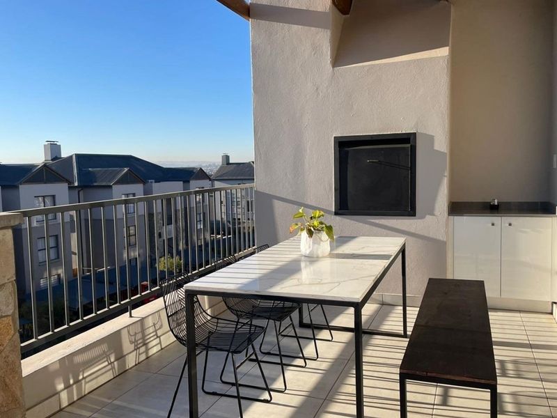 Upmarket 2 Bedroom Penthouse at Polofields Lifestyle Estate - Photo 4