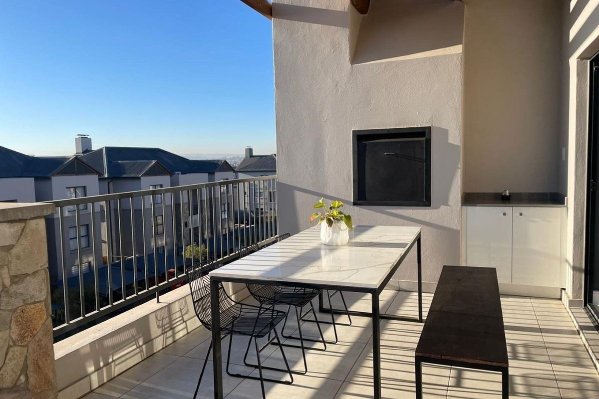Upmarket 2 Bedroom Penthouse at Polofields Lifestyle Estate - Photo 4