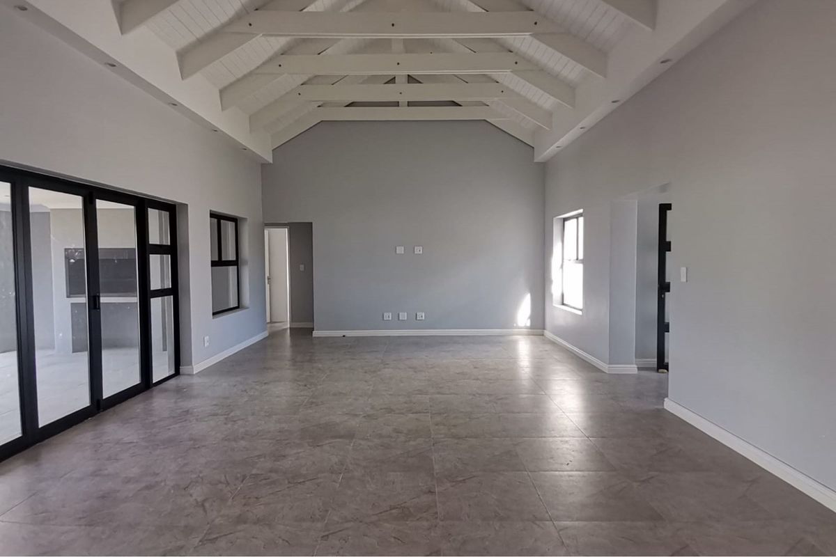 Modern 4 Bedroom home at Wilde Paarde Country Estate offering comfort and elegance - Photo 5