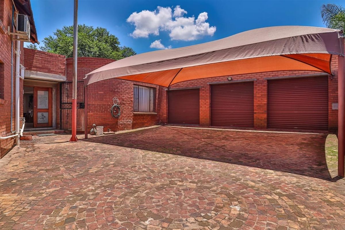 Incredible Value: Spacious Family Home with Income Potential! - Photo 4