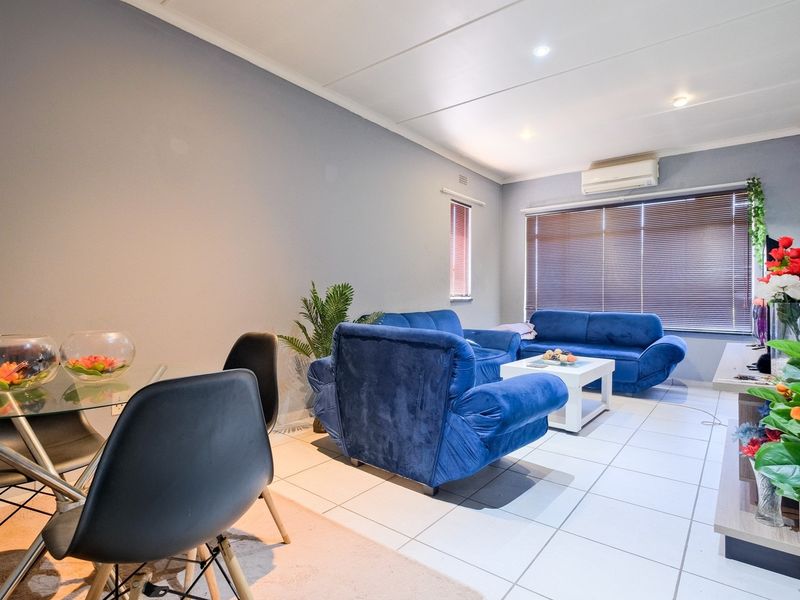 Renovated Charming 1-Bed Apartment in Windsor West! - Photo 5