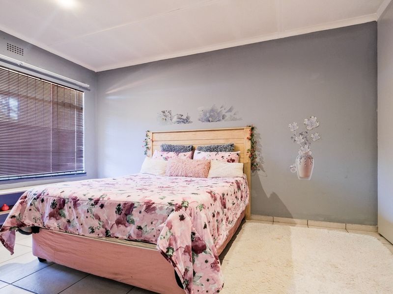 Renovated Charming 1-Bed Apartment in Windsor West! - Photo 6