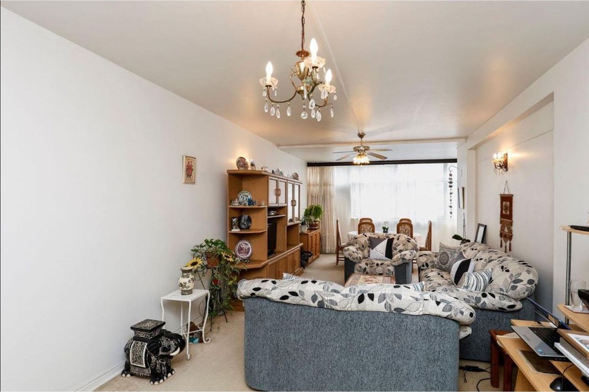 Step Into Style - 2-Bedroom Elegance Near the Beach - Photo 5