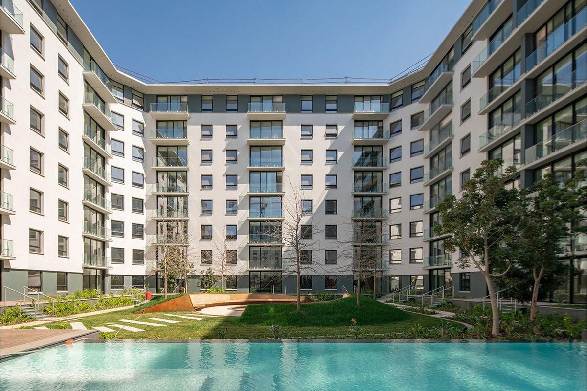 Luxurious Studio Apartment in One on Whiteley - Photo 5