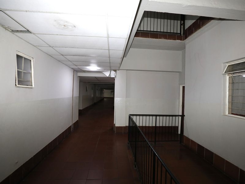 1 bedroom apartment in Durban CBD - Photo 8