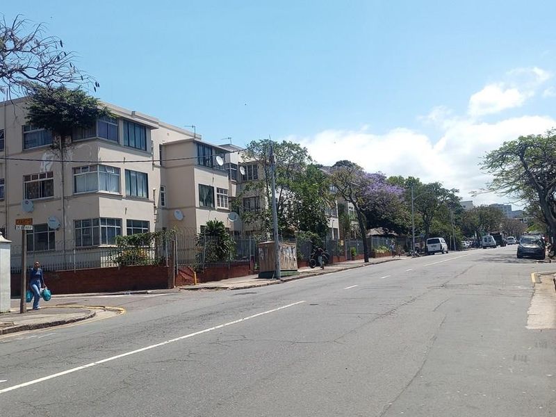 Central Flat for Good Investor in Dbn - Photo 5