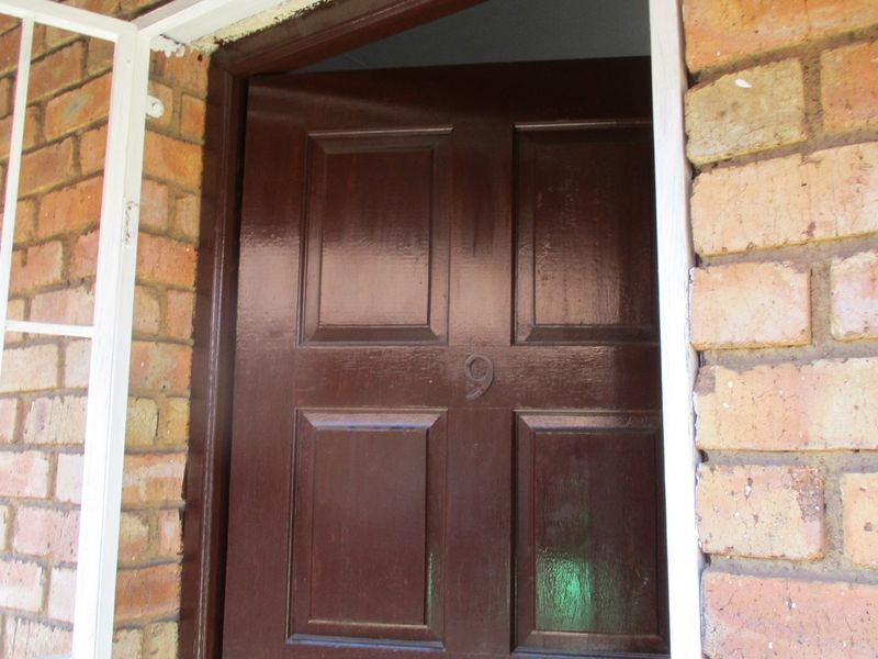 "2-Bed Apartment for sale in Central Kempton Park" - Photo 10