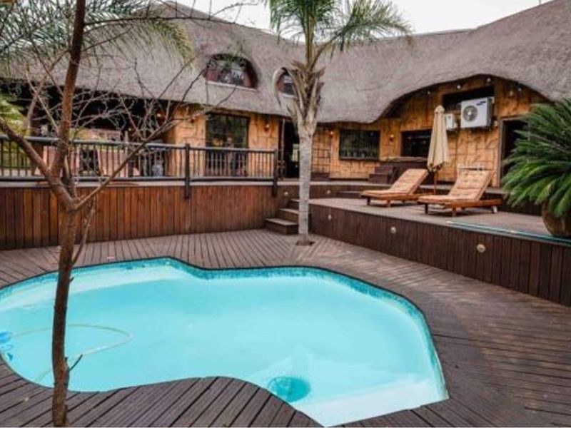 Furnished Family Home in Presidentsrus - Mountain Valley Retreat on the Banks of the Olifants River - Photo 1