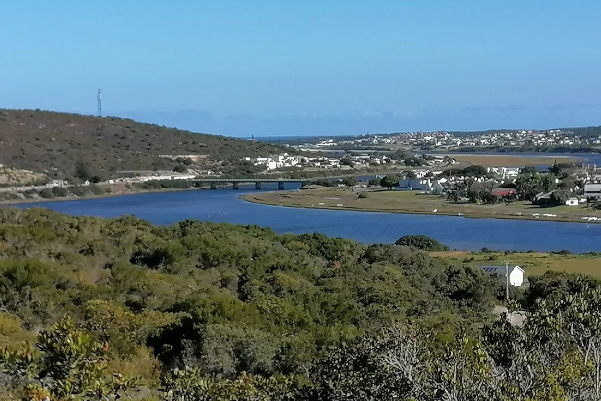 Vacant land with breathtaking views of the Goukou river. - Photo 2
