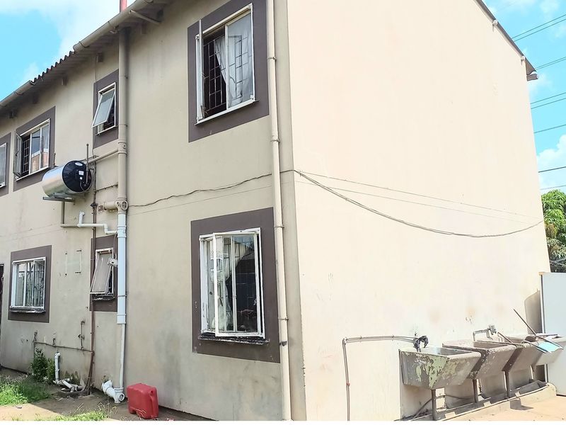 Two Bedroom Apartment for Sale in Foresthaven Phoenix - Photo 4