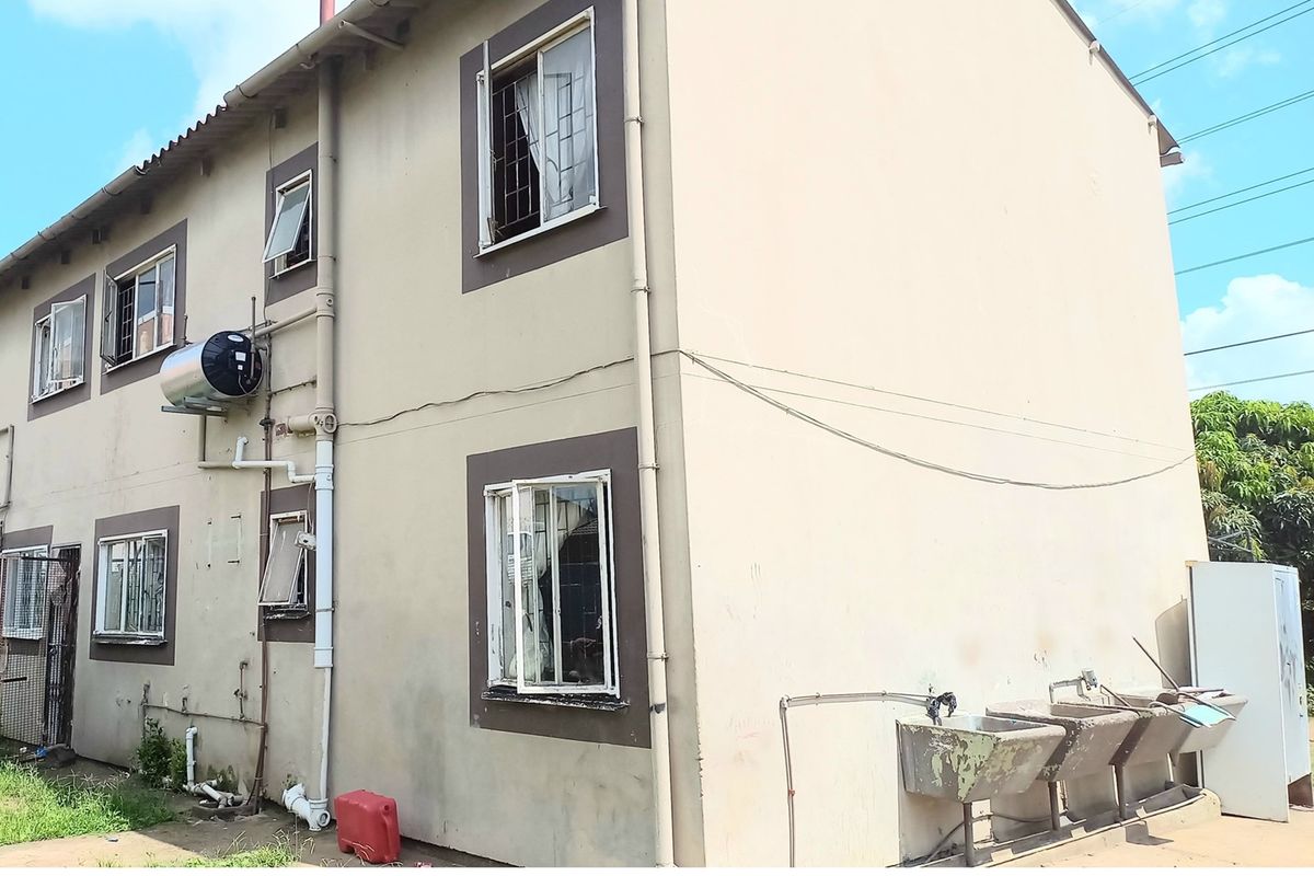 Two Bedroom Apartment for Sale in Foresthaven Phoenix - Photo 4