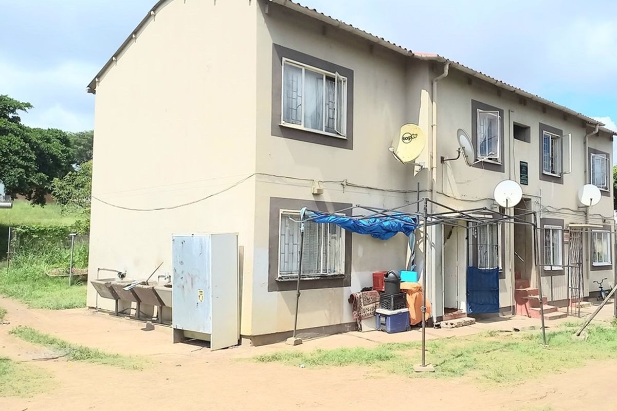 Two Bedroom Apartment for Sale in Foresthaven Phoenix - Photo 2