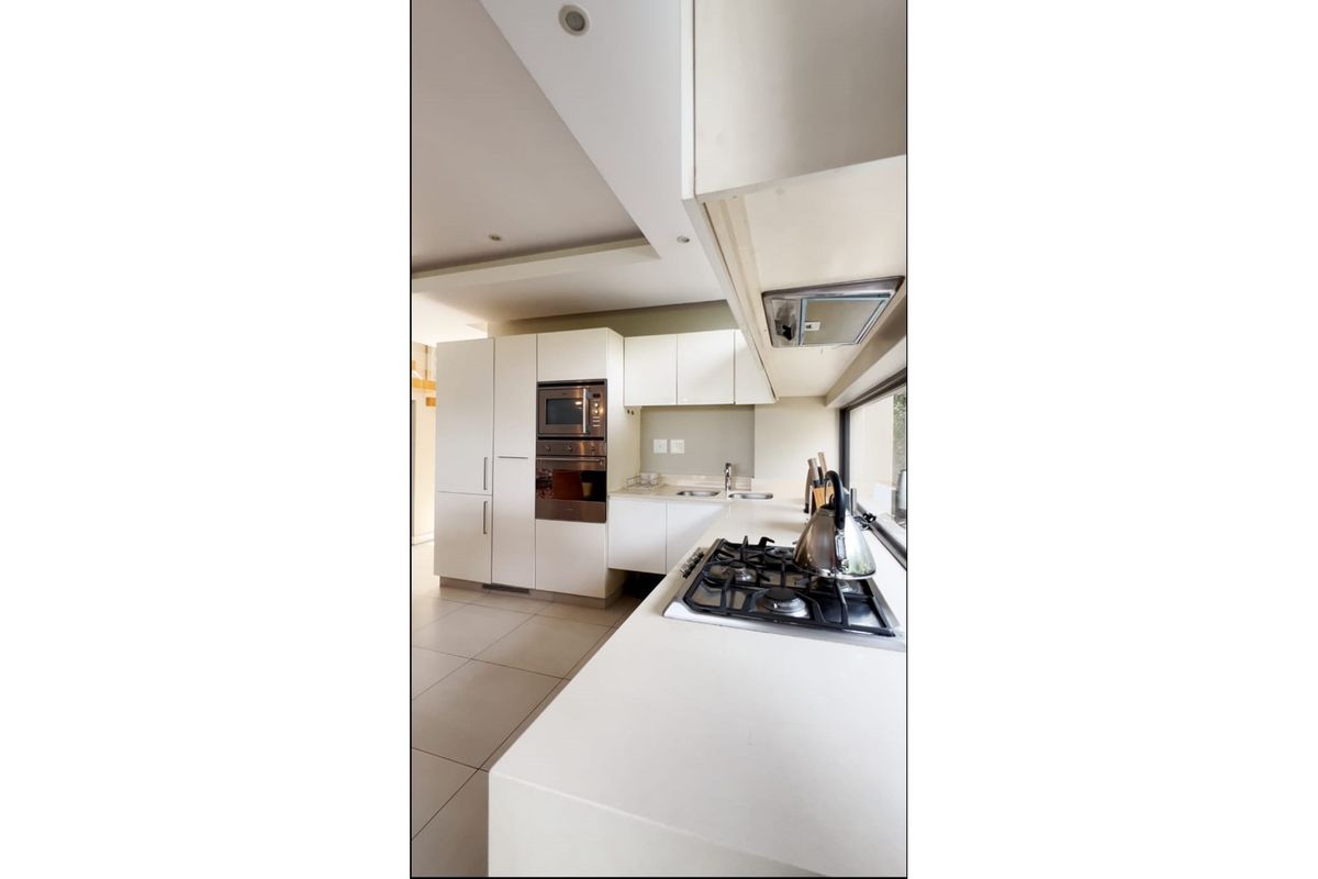 Refined Coastal Living | 3-Bedroom Residence in The Sanctuary, Zimbali coastal Estate - Photo 5