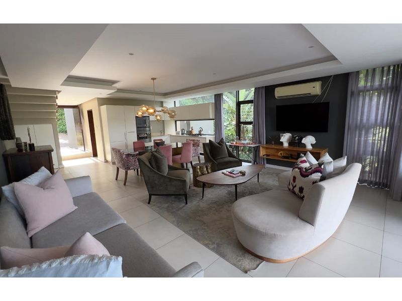 Refined Coastal Living | 3-Bedroom Residence in The Sanctuary, Zimbali coastal Estate - Photo 3