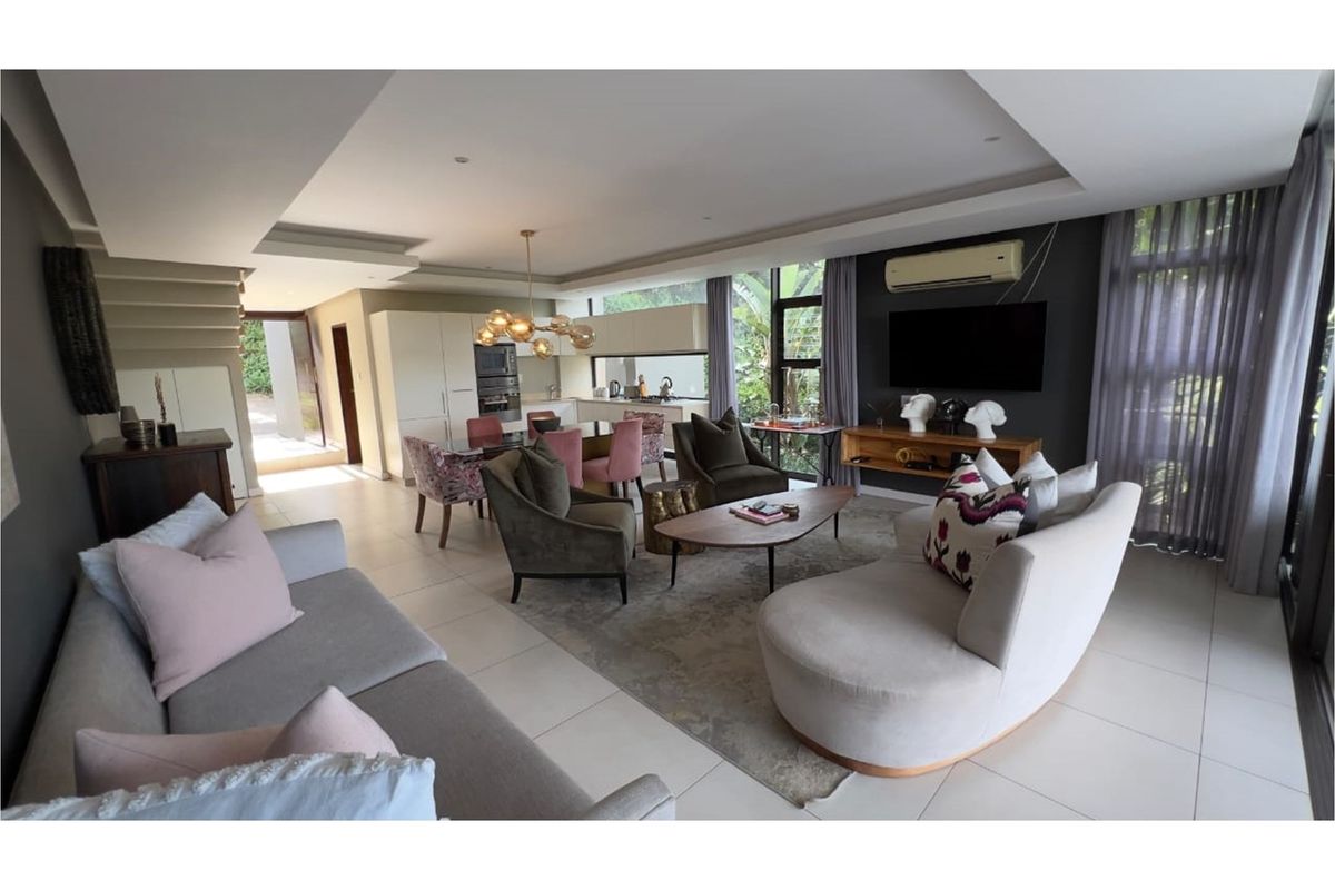 Refined Coastal Living | 3-Bedroom Residence in The Sanctuary, Zimbali coastal Estate - Photo 3