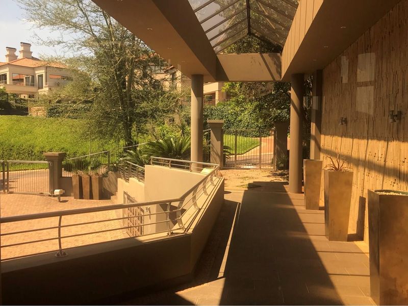 Magnificent 7 Bedroom Mansion, Woodhill Golf Estate Price Reduced - Photo 9