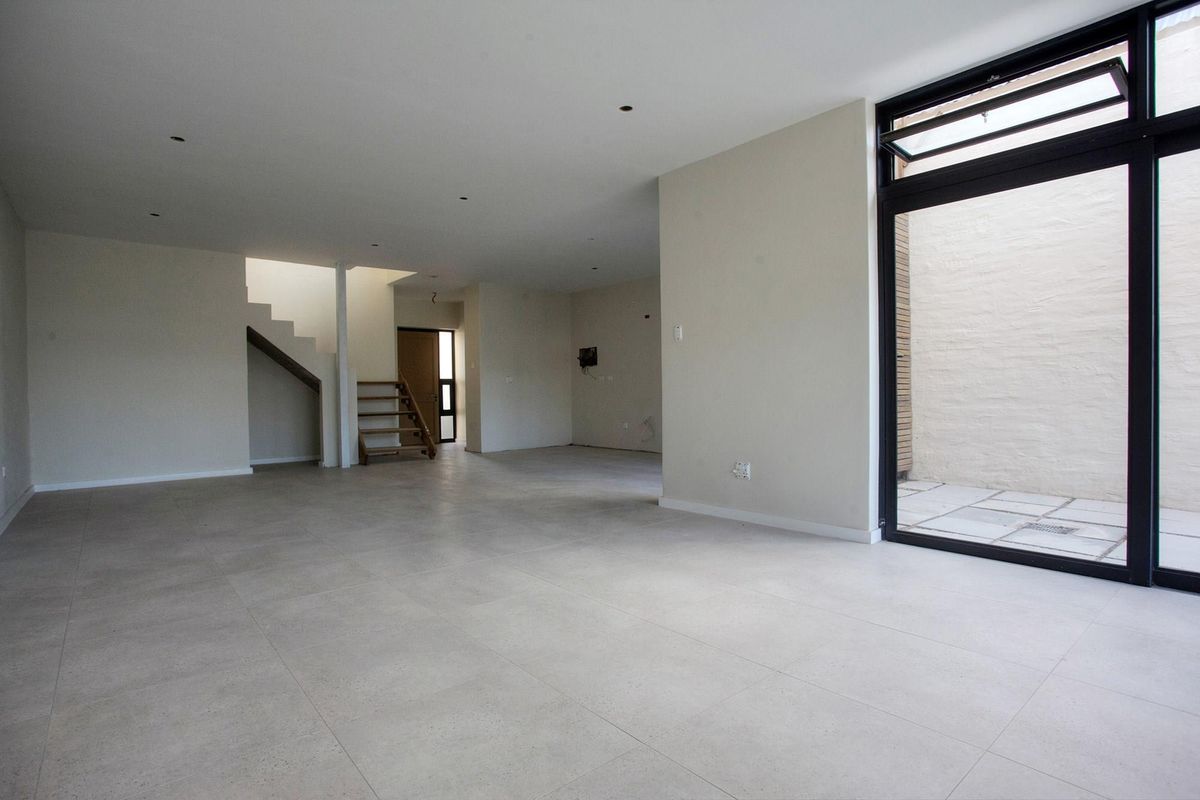 Priced to Sell: 3-Bedroom Home with Endless Potential - Photo 3