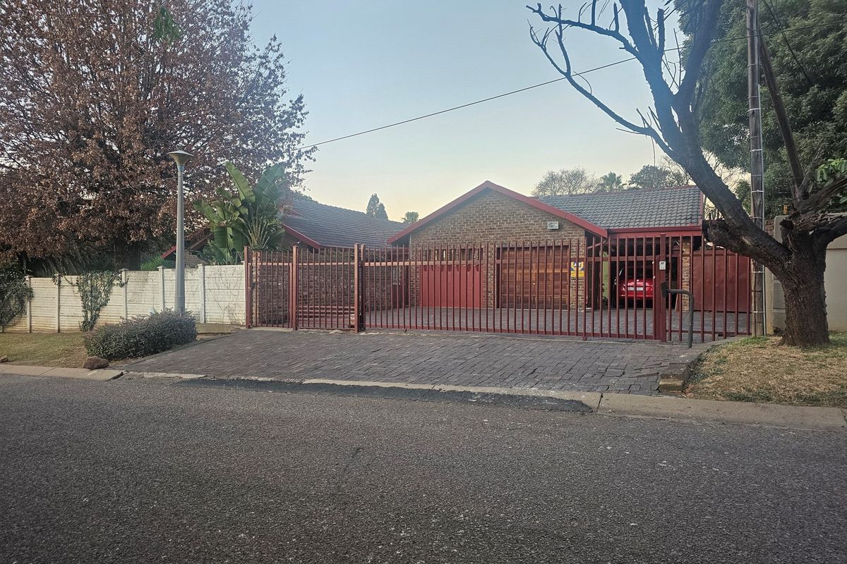 🌟 Spacious 4-Bedroom Family Home with Pool & Entertainment Area - Del judor ext 2 - Photo 2