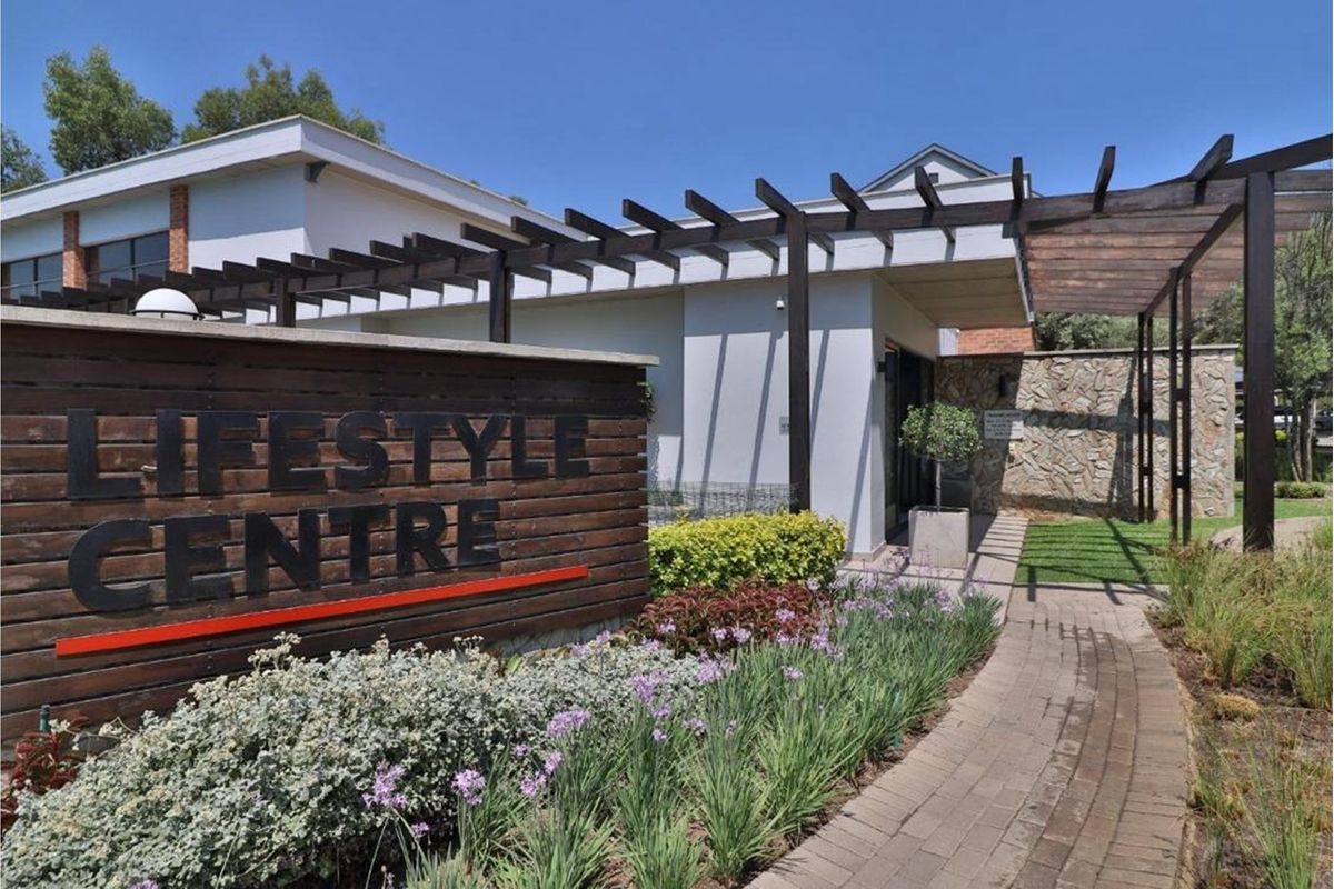 1 Bedroom, 1 Bathroom Apartment for Sale! Amsterdam lifestyle Estate - Photo 3