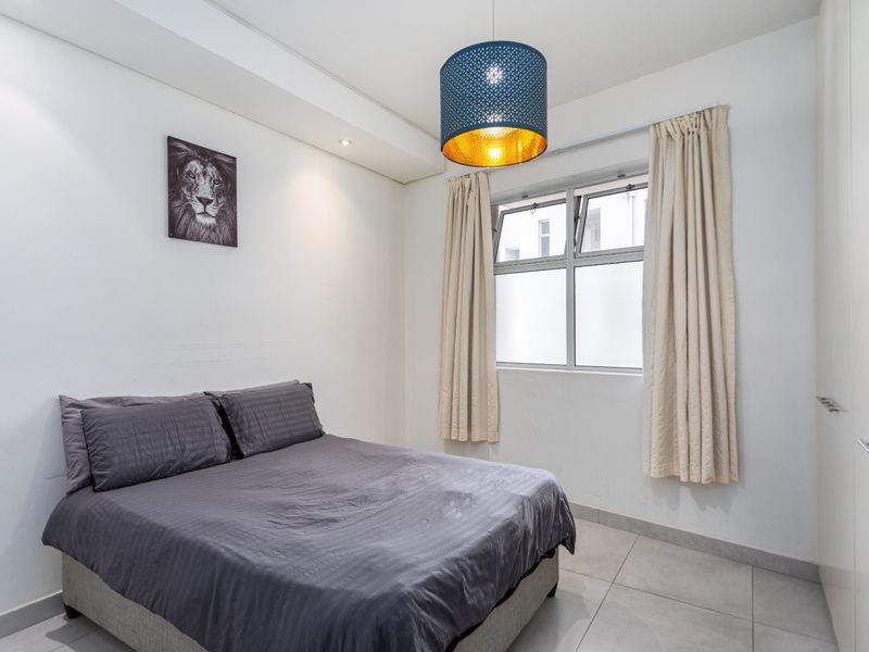 Stylish 1-Bed in Gardens, Cape Town For Sale! - Photo 6