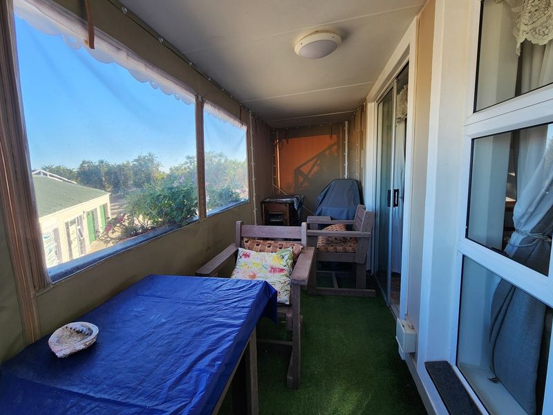 Marina Martinique Apartment with Sea Views Pool Access walking distance to beach - Photo 4