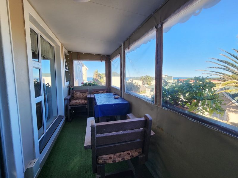 Marina Martinique Apartment with Sea Views Pool Access walking distance to beach - Photo 2