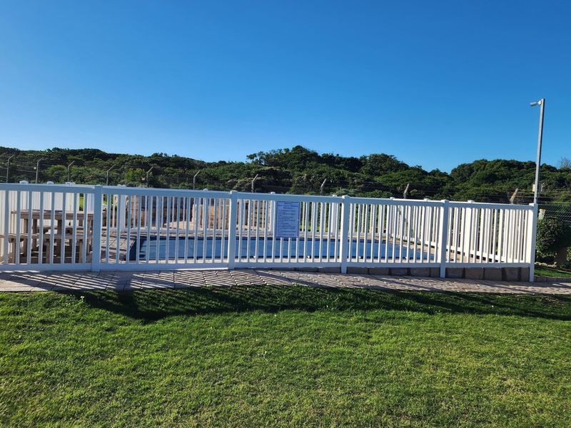 Marina Martinique Apartment with Sea Views Pool Access walking distance to beach - Photo 3