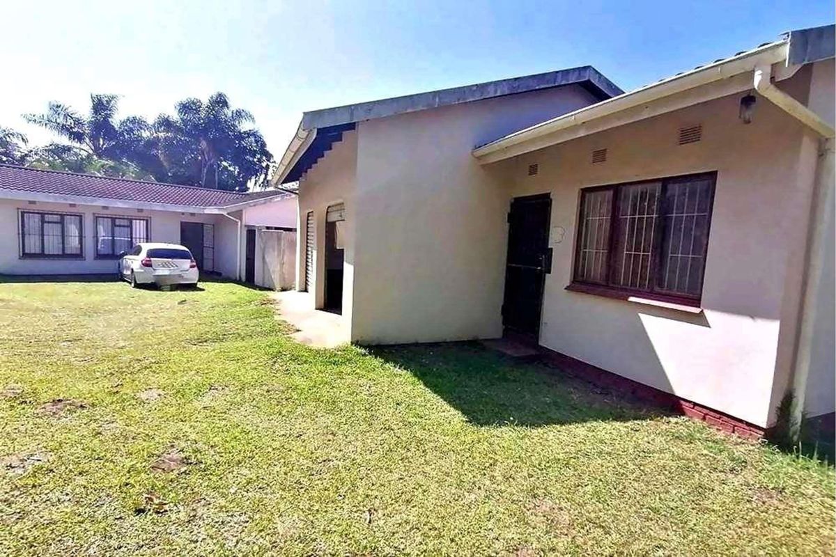 Margate. Great Location close to Golf Course - Photo 2