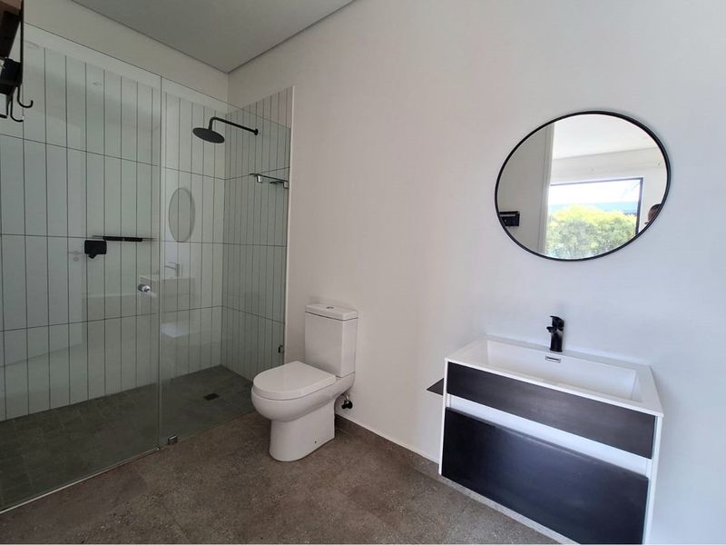 Modern, pet friendly 2-bed 2 bath home for sale - Elaleni Gardens - Photo 3