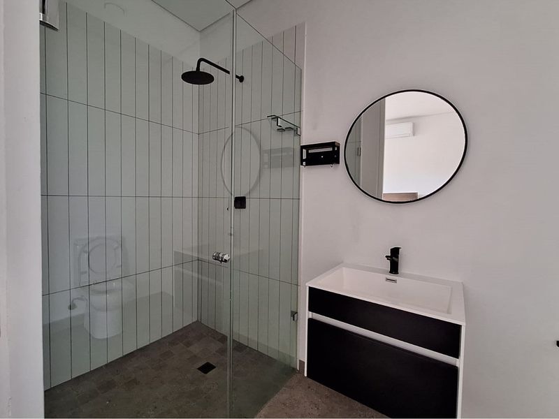 Modern, pet friendly 2-bed 2 bath home for sale - Elaleni Gardens - Photo 4