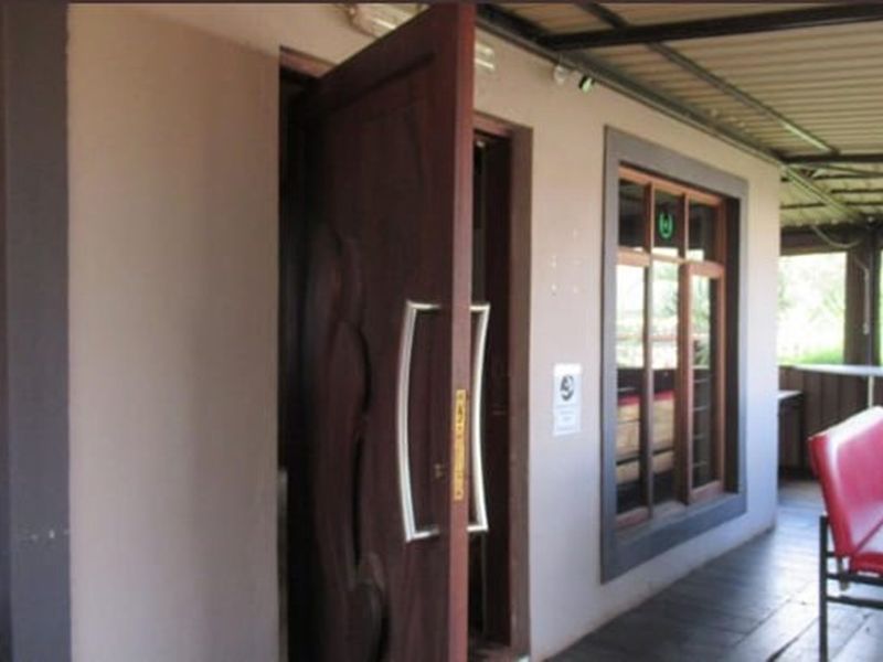 Charming 3-Bed Home in Serene Princess AH - Photo 10