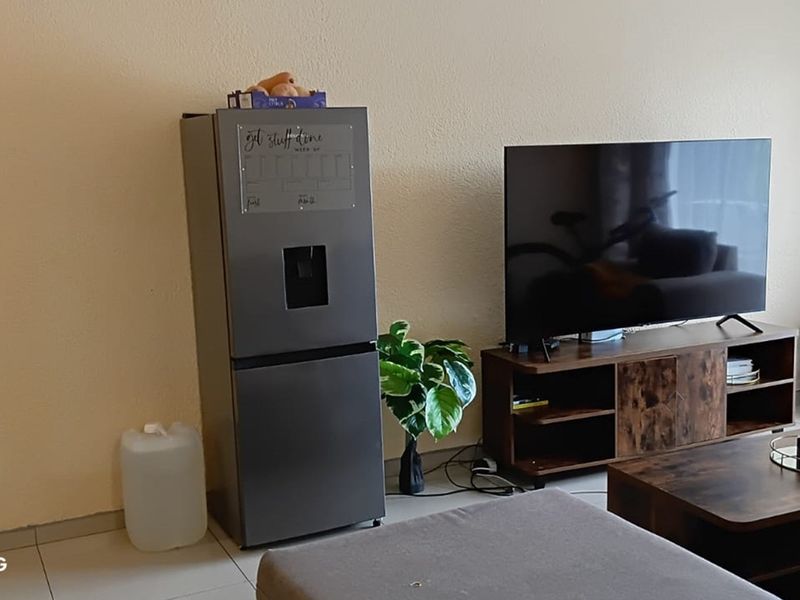 "Dream 2-Bed Flat in Serene Meer En See" - Photo 8