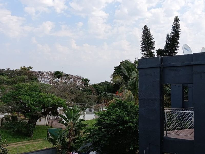 "Dream 2-Bed Flat in Serene Meer En See" - Photo 9