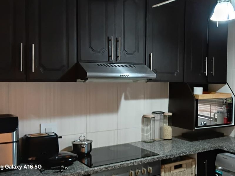 "Dream 2-Bed Flat in Serene Meer En See" - Photo 2