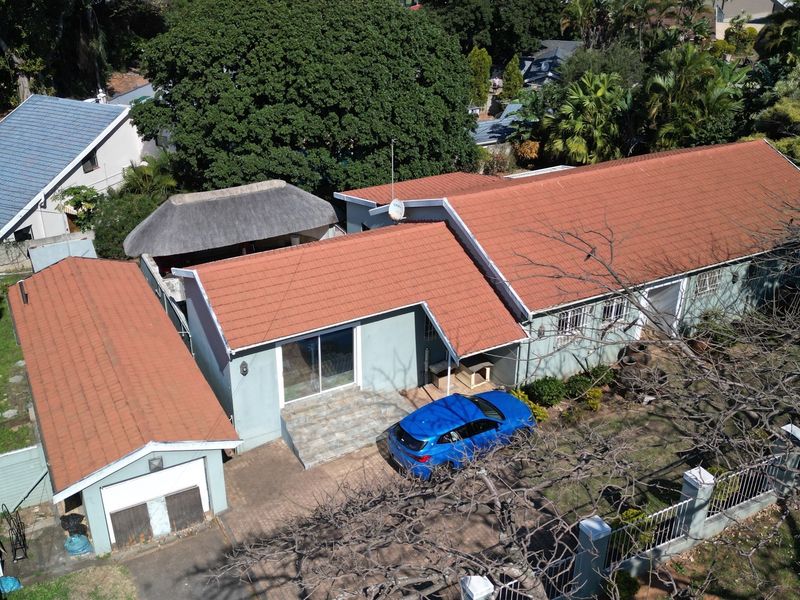 Luxurious 4 Bedroom House in Durban North - Photo 5