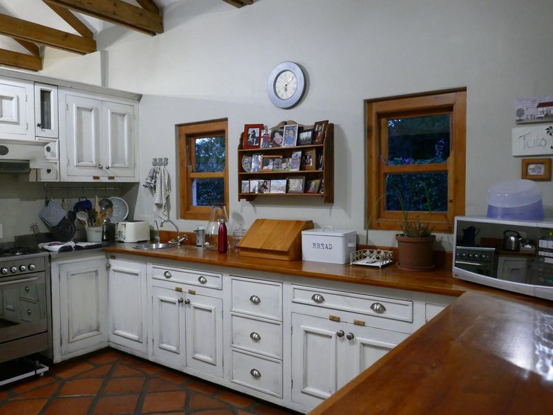 Refined Living Redefined: Discover the Timeless Splendor of this Heritage Home - Photo 10